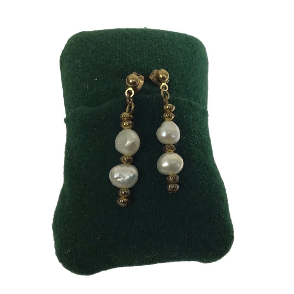 Freshwater Pearl Drop Dangle Earrings Gold Tone Classic Elegant Bridal Style